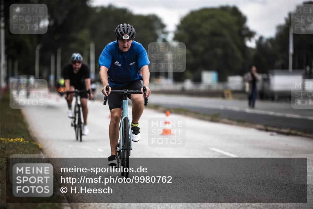 16.08.2026 - KN Förde Triathlon 2026 H.Heesch http://msf.ph/oto/9980762 16.08.2026 11:48:32 Radfahren  meine-sportfotos.de