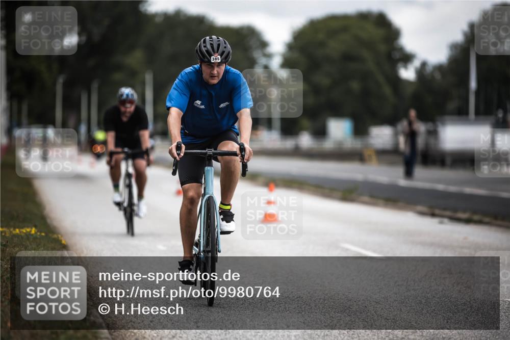 16.08.2026 - KN Förde Triathlon 2026 H.Heesch http://msf.ph/oto/9980764 16.08.2026 11:48:32 Radfahren  meine-sportfotos.de