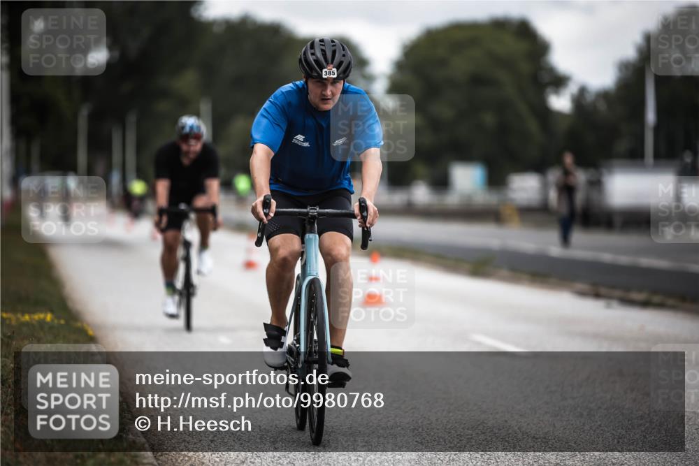 16.08.2026 - KN Förde Triathlon 2026 H.Heesch http://msf.ph/oto/9980768 16.08.2026 11:48:33 Radfahren  meine-sportfotos.de