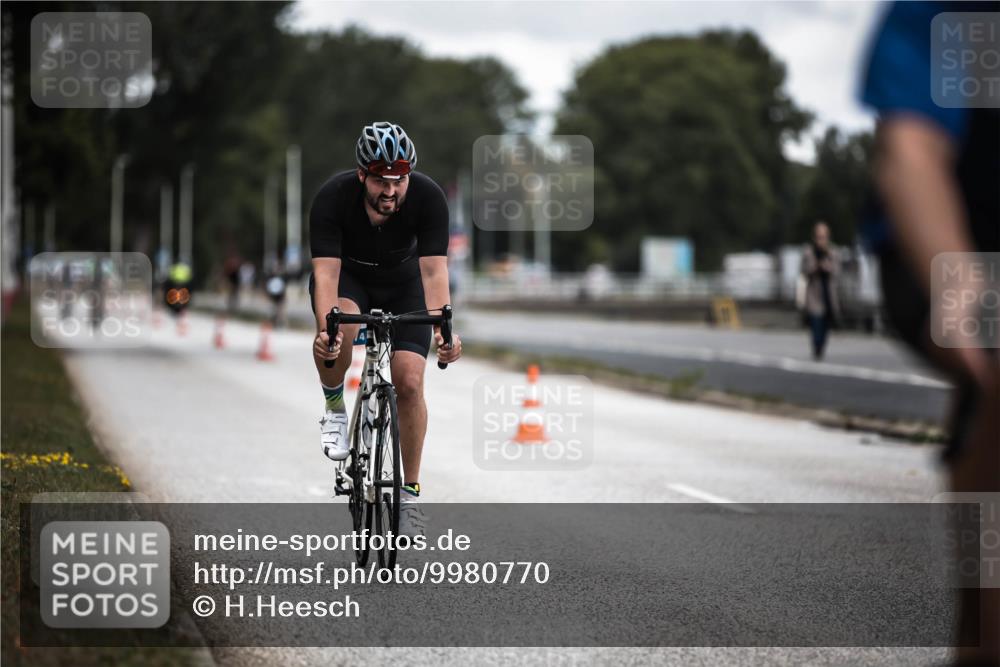 16.08.2026 - KN Förde Triathlon 2026 H.Heesch http://msf.ph/oto/9980770 16.08.2026 11:48:34 Radfahren  meine-sportfotos.de