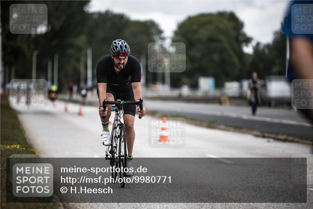 16.08.2026 - KN Förde Triathlon 2026 H.Heesch http://msf.ph/oto/9980771 16.08.2026 11:48:34 Radfahren  meine-sportfotos.de