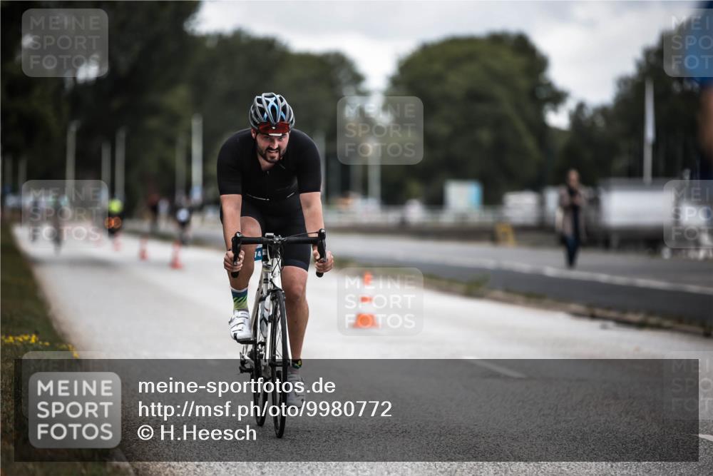 16.08.2026 - KN Förde Triathlon 2026 H.Heesch http://msf.ph/oto/9980772 16.08.2026 11:48:34 Radfahren  meine-sportfotos.de