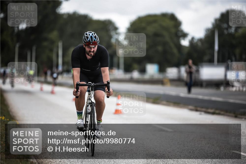 16.08.2026 - KN Förde Triathlon 2026 H.Heesch http://msf.ph/oto/9980774 16.08.2026 11:48:34 Radfahren  meine-sportfotos.de