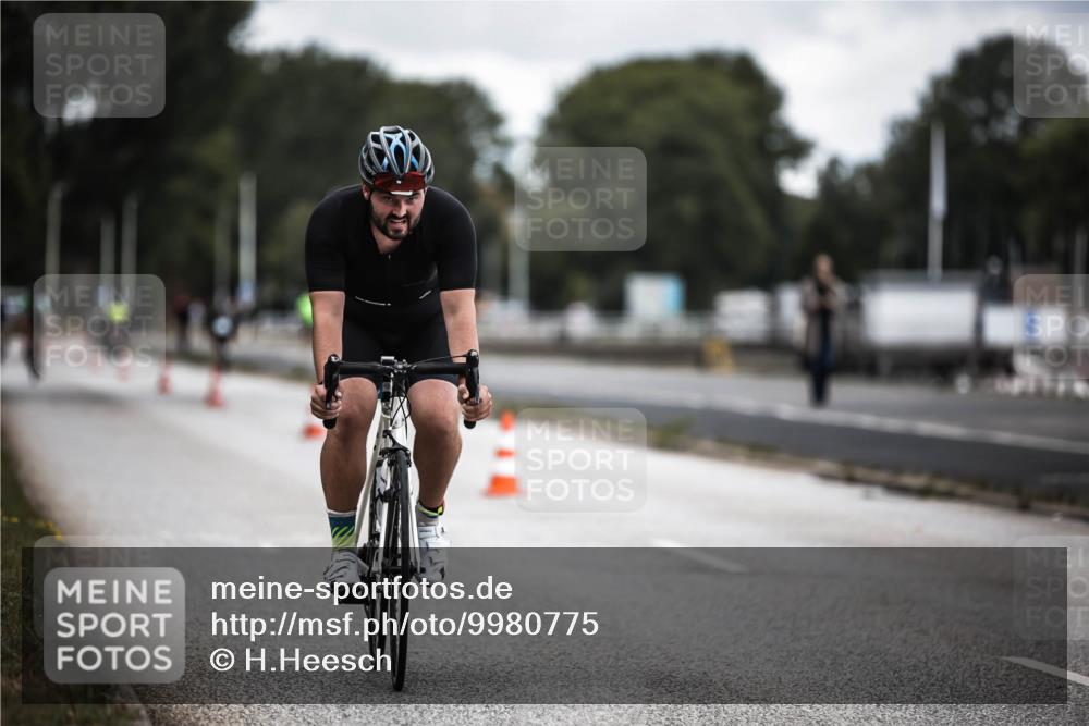 16.08.2026 - KN Förde Triathlon 2026 H.Heesch http://msf.ph/oto/9980775 16.08.2026 11:48:34 Radfahren  meine-sportfotos.de