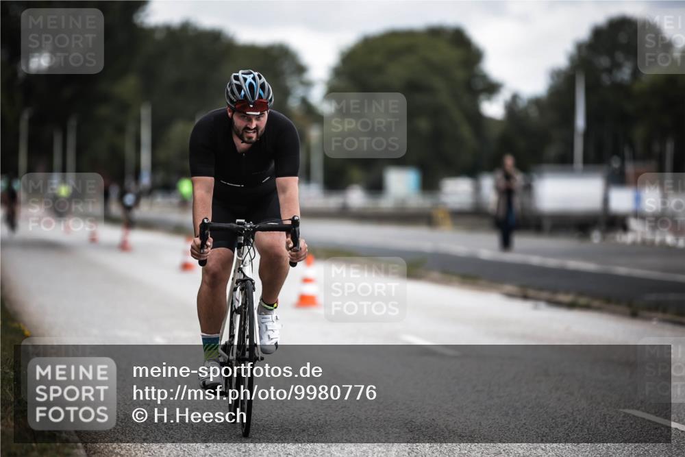 16.08.2026 - KN Förde Triathlon 2026 H.Heesch http://msf.ph/oto/9980776 16.08.2026 11:48:34 Radfahren  meine-sportfotos.de