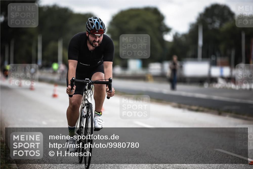 16.08.2026 - KN Förde Triathlon 2026 H.Heesch http://msf.ph/oto/9980780 16.08.2026 11:48:34 Radfahren  meine-sportfotos.de