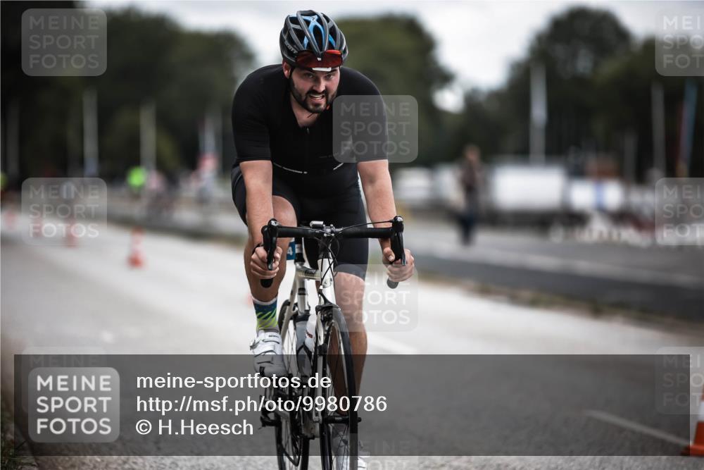16.08.2026 - KN Förde Triathlon 2026 H.Heesch http://msf.ph/oto/9980786 16.08.2026 11:48:34 Radfahren  meine-sportfotos.de
