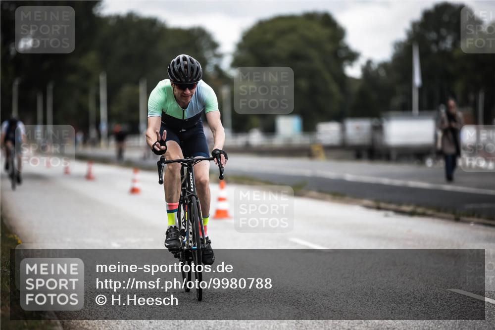 16.08.2026 - KN Förde Triathlon 2026 H.Heesch http://msf.ph/oto/9980788 16.08.2026 11:48:43 Radfahren 334 meine-sportfotos.de