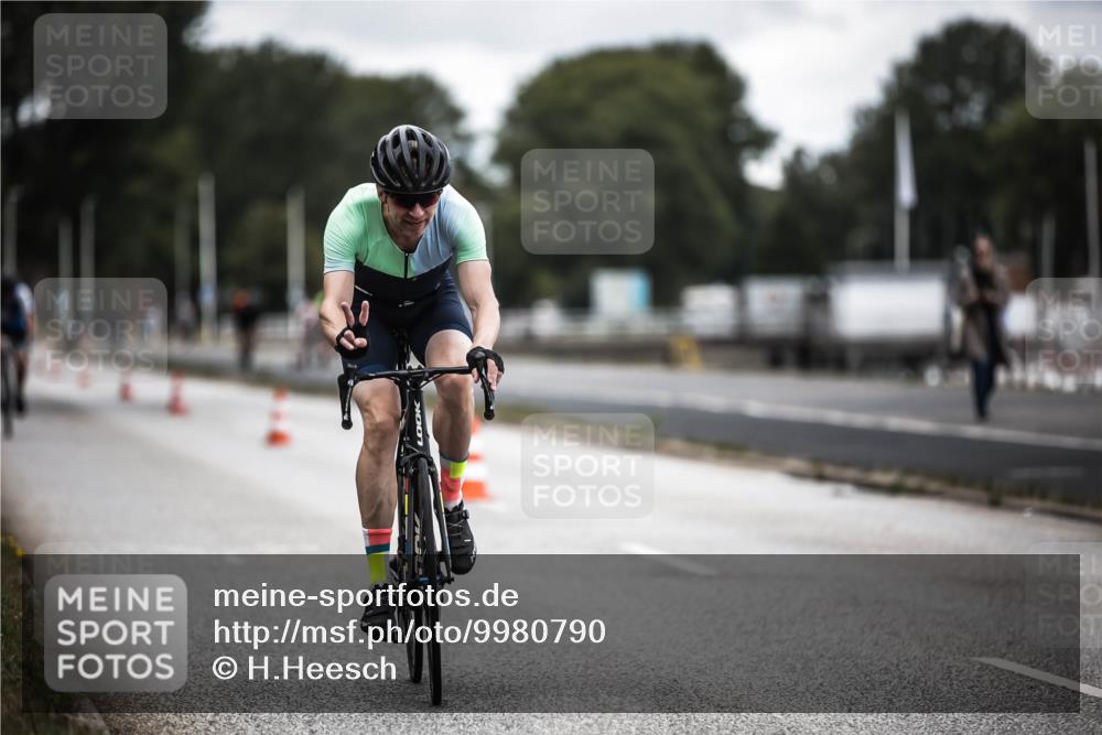 16.08.2026 - KN Förde Triathlon 2026 H.Heesch http://msf.ph/oto/9980790 16.08.2026 11:48:43 Radfahren 334 meine-sportfotos.de