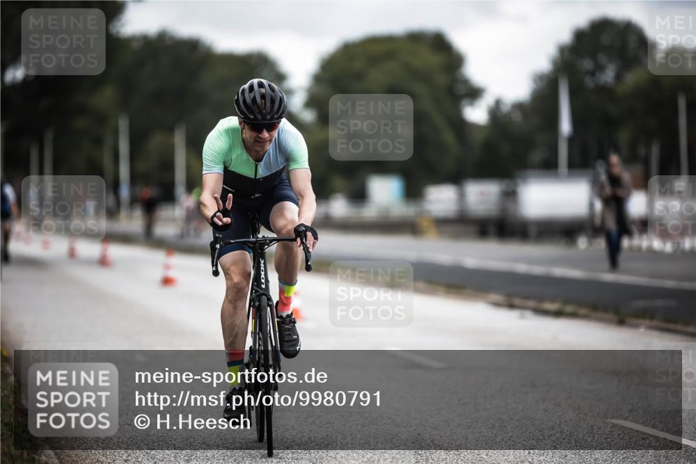 16.08.2026 - KN Förde Triathlon 2026 H.Heesch http://msf.ph/oto/9980791 16.08.2026 11:48:43 Radfahren 334 meine-sportfotos.de