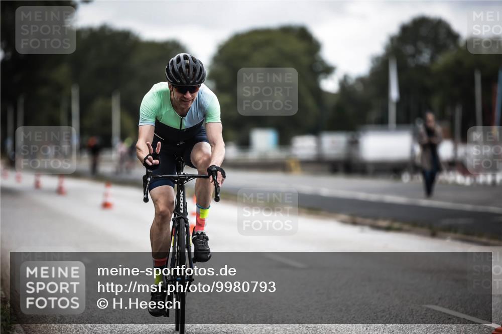 16.08.2026 - KN Förde Triathlon 2026 H.Heesch http://msf.ph/oto/9980793 16.08.2026 11:48:43 Radfahren 334 meine-sportfotos.de