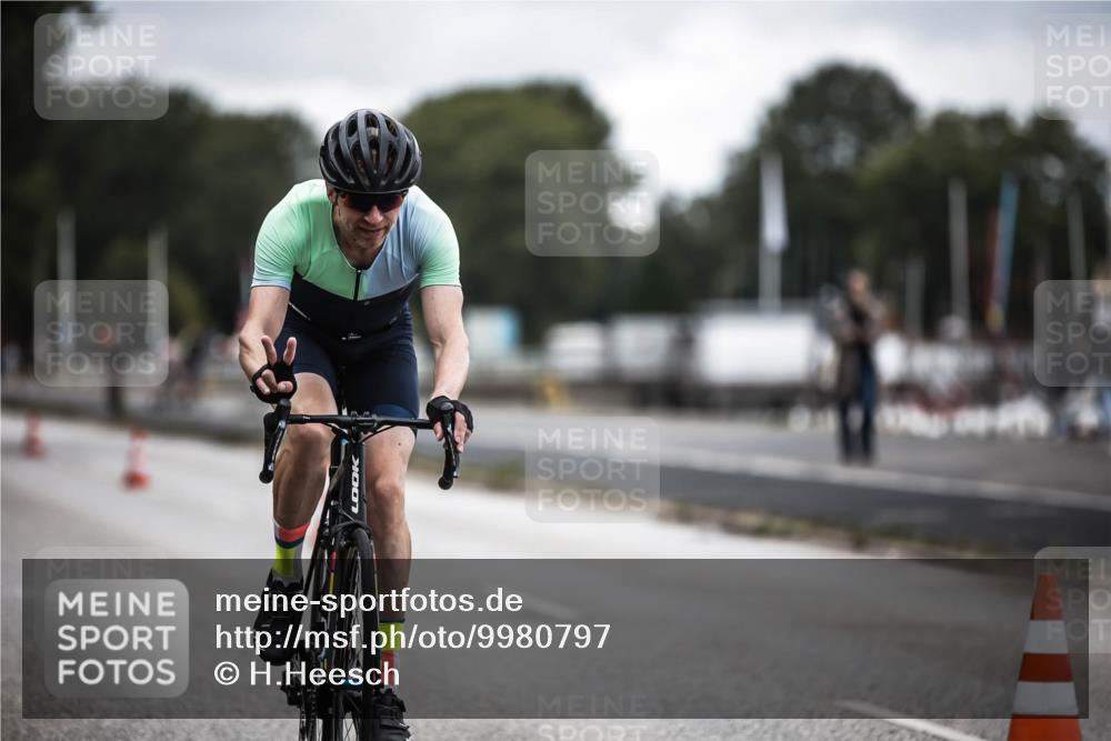 16.08.2026 - KN Förde Triathlon 2026 H.Heesch http://msf.ph/oto/9980797 16.08.2026 11:48:43 Radfahren 334 meine-sportfotos.de