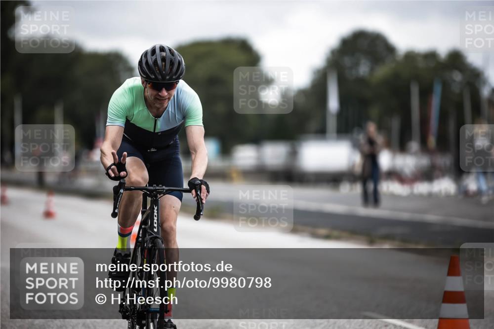 16.08.2026 - KN Förde Triathlon 2026 H.Heesch http://msf.ph/oto/9980798 16.08.2026 11:48:43 Radfahren 334 meine-sportfotos.de