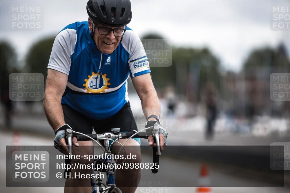 16.08.2026 - KN Förde Triathlon 2026 H.Heesch http://msf.ph/oto/9980825 16.08.2026 11:48:49 Radfahren 402, 415, 432 meine-sportfotos.de