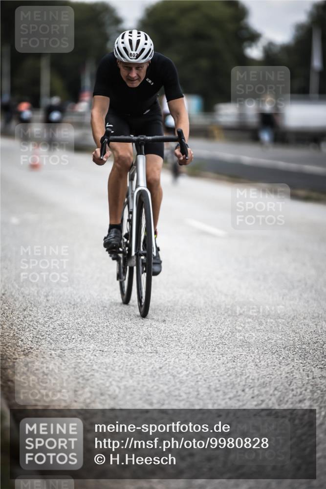 16.08.2026 - KN Förde Triathlon 2026 H.Heesch http://msf.ph/oto/9980828 16.08.2026 11:49:01 Radfahren 426 meine-sportfotos.de