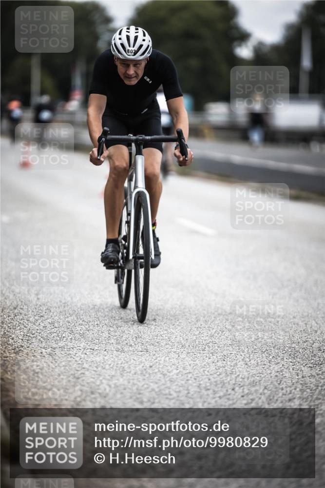 16.08.2026 - KN Förde Triathlon 2026 H.Heesch http://msf.ph/oto/9980829 16.08.2026 11:49:01 Radfahren 426 meine-sportfotos.de