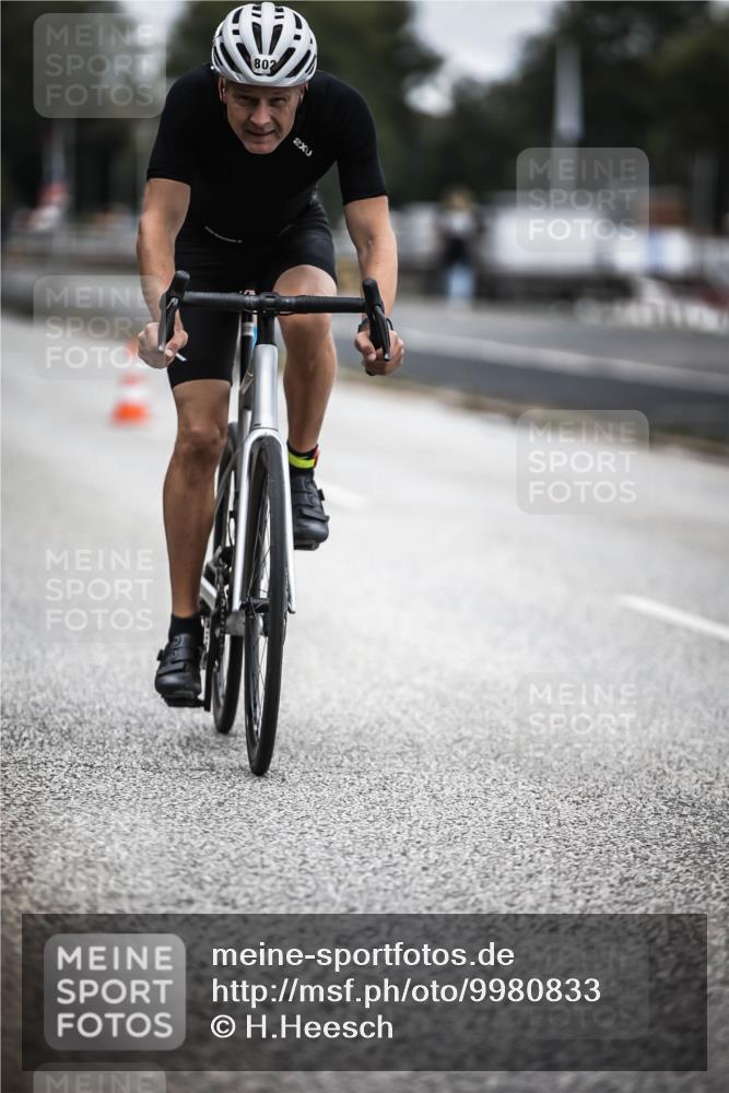 16.08.2026 - KN Förde Triathlon 2026 H.Heesch http://msf.ph/oto/9980833 16.08.2026 11:49:02 Radfahren 426 meine-sportfotos.de
