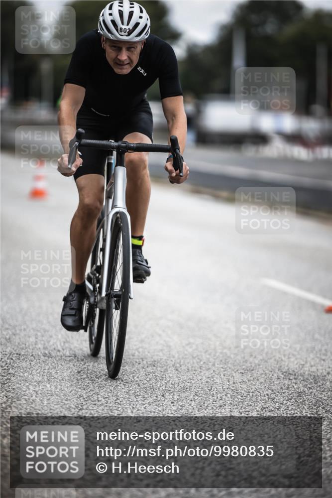 16.08.2026 - KN Förde Triathlon 2026 H.Heesch http://msf.ph/oto/9980835 16.08.2026 11:49:02 Radfahren 426 meine-sportfotos.de