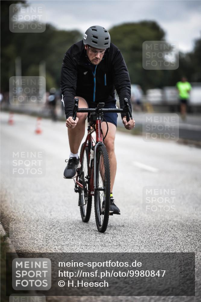 16.08.2026 - KN Förde Triathlon 2026 H.Heesch http://msf.ph/oto/9980847 16.08.2026 11:49:14 Radfahren 436 meine-sportfotos.de