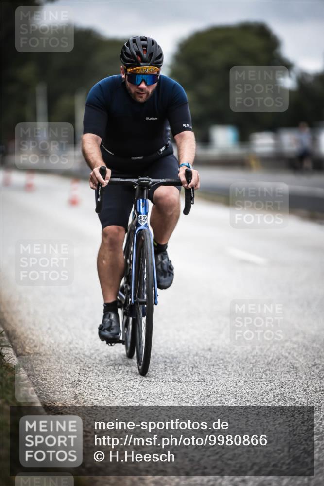 16.08.2026 - KN Förde Triathlon 2026 H.Heesch http://msf.ph/oto/9980866 16.08.2026 11:49:26 Radfahren  meine-sportfotos.de