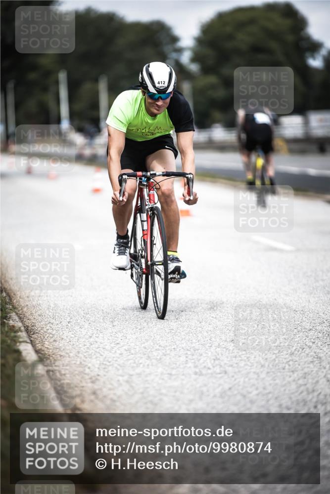 16.08.2026 - KN Förde Triathlon 2026 H.Heesch http://msf.ph/oto/9980874 16.08.2026 11:49:46 Radfahren 378, 416 meine-sportfotos.de