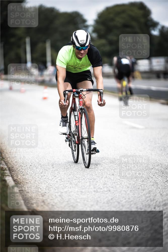 16.08.2026 - KN Förde Triathlon 2026 H.Heesch http://msf.ph/oto/9980876 16.08.2026 11:49:46 Radfahren 378, 416 meine-sportfotos.de