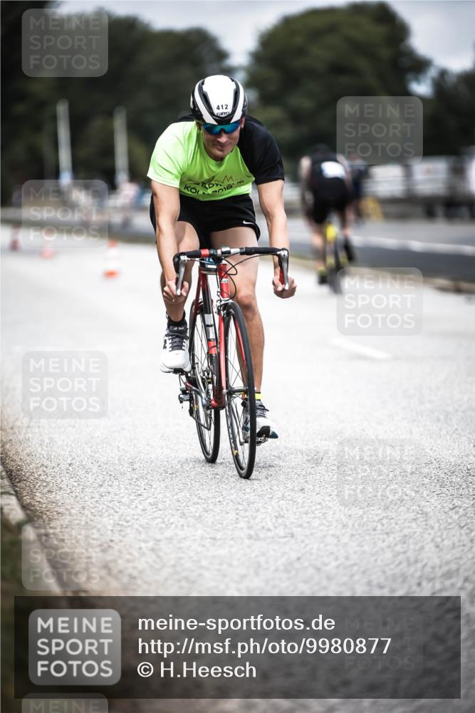 16.08.2026 - KN Förde Triathlon 2026 H.Heesch http://msf.ph/oto/9980877 16.08.2026 11:49:46 Radfahren 378, 416 meine-sportfotos.de