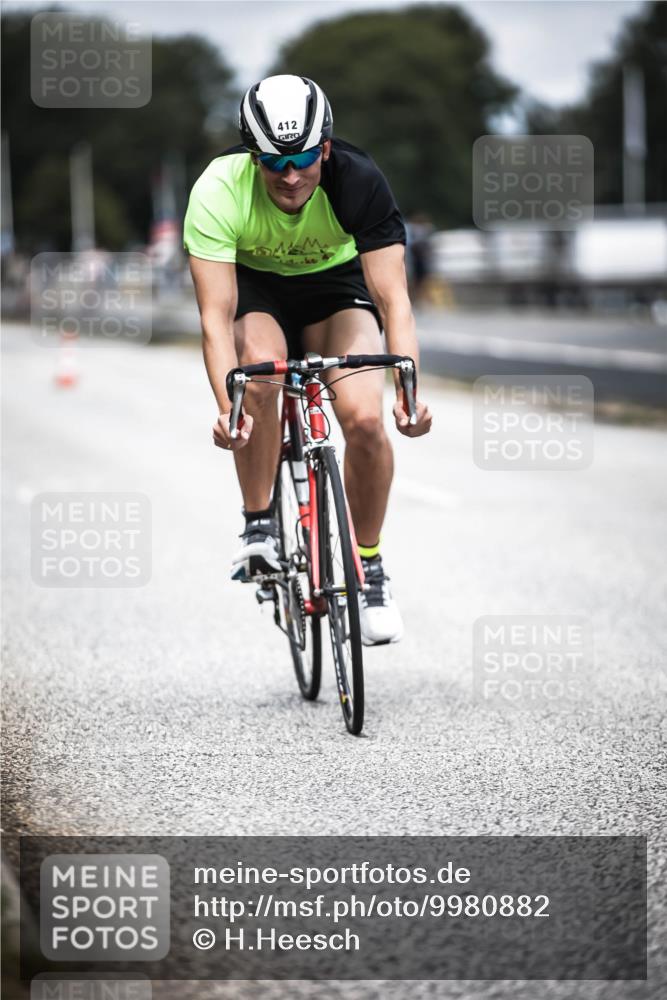 16.08.2026 - KN Förde Triathlon 2026 H.Heesch http://msf.ph/oto/9980882 16.08.2026 11:49:47 Radfahren 378, 416 meine-sportfotos.de
