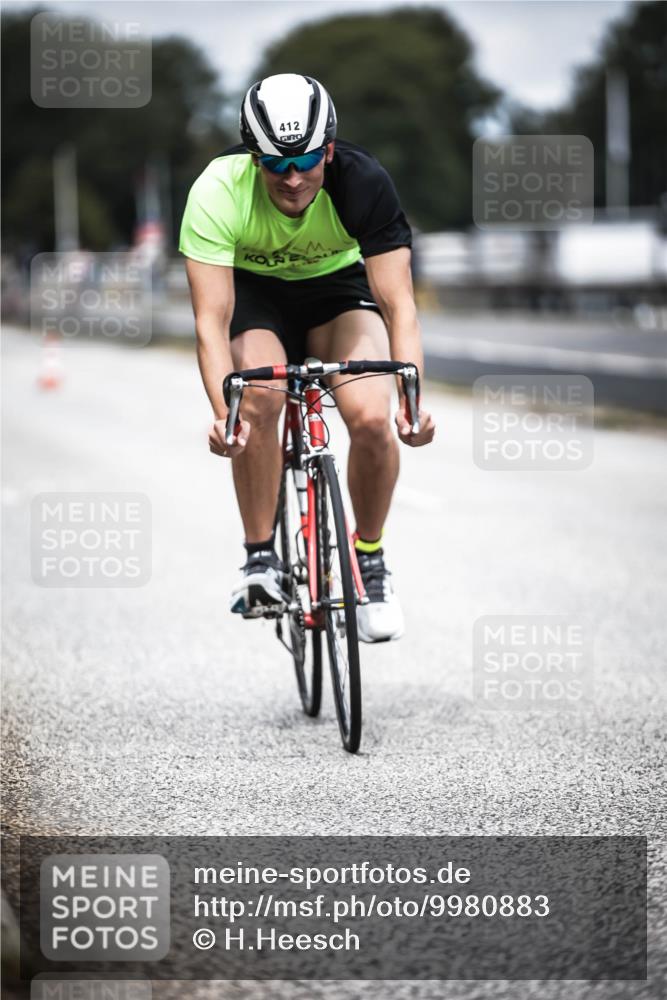 16.08.2026 - KN Förde Triathlon 2026 H.Heesch http://msf.ph/oto/9980883 16.08.2026 11:49:47 Radfahren 378, 416 meine-sportfotos.de