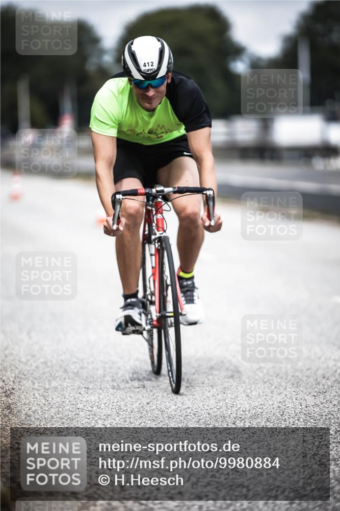 16.08.2026 - KN Förde Triathlon 2026 H.Heesch http://msf.ph/oto/9980884 16.08.2026 11:49:47 Radfahren 378, 416 meine-sportfotos.de