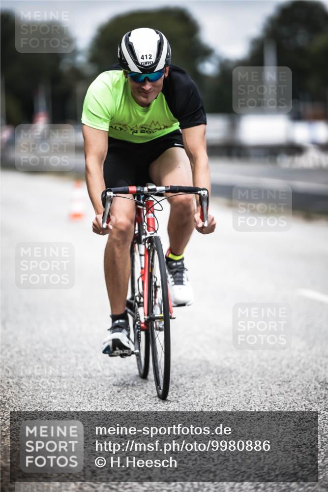 16.08.2026 - KN Förde Triathlon 2026 H.Heesch http://msf.ph/oto/9980886 16.08.2026 11:49:47 Radfahren 378, 416 meine-sportfotos.de