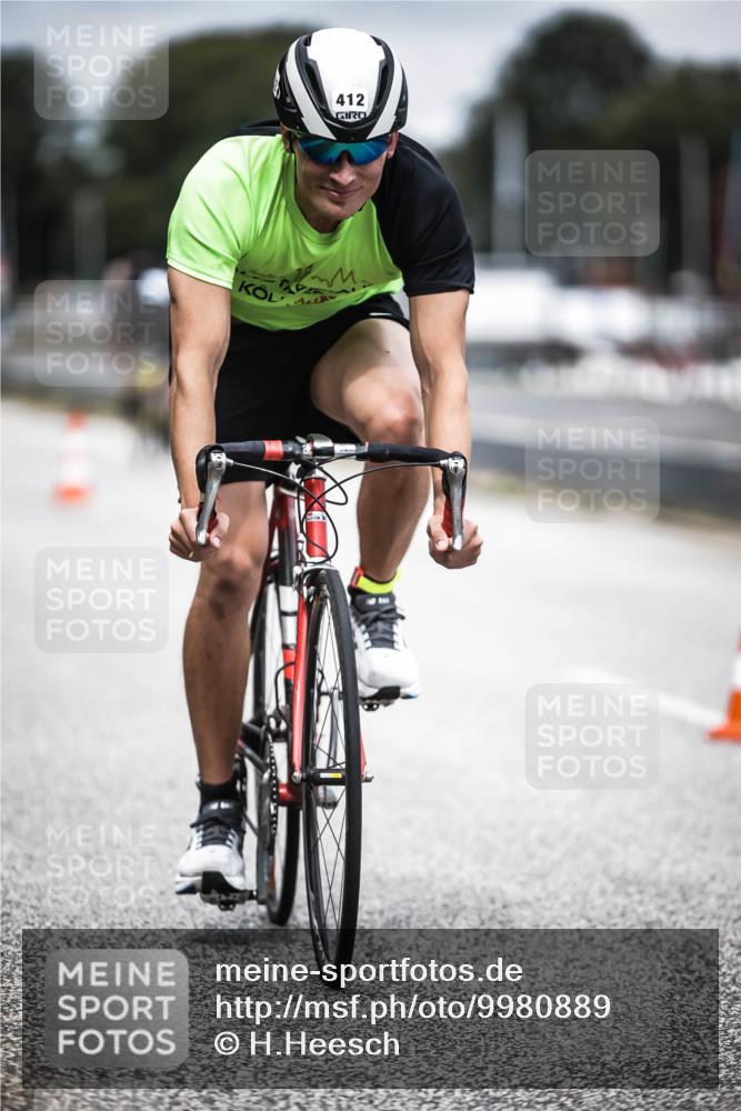 16.08.2026 - KN Förde Triathlon 2026 H.Heesch http://msf.ph/oto/9980889 16.08.2026 11:49:47 Radfahren 378, 416 meine-sportfotos.de