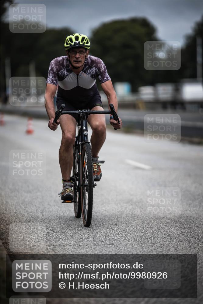 16.08.2026 - KN Förde Triathlon 2026 H.Heesch http://msf.ph/oto/9980926 16.08.2026 11:50:23 Radfahren  meine-sportfotos.de