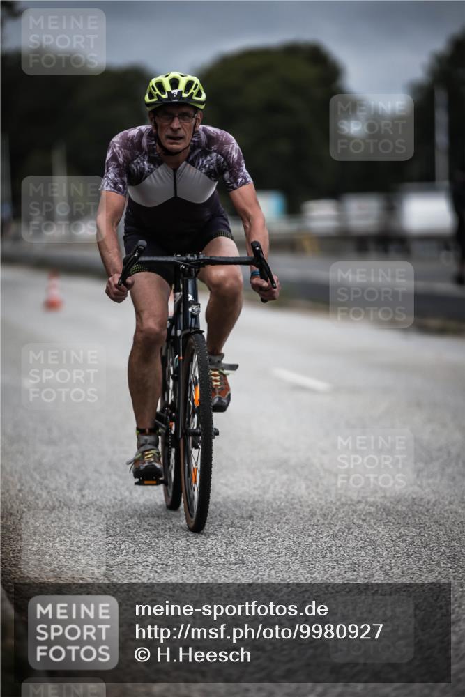16.08.2026 - KN Förde Triathlon 2026 H.Heesch http://msf.ph/oto/9980927 16.08.2026 11:50:23 Radfahren  meine-sportfotos.de