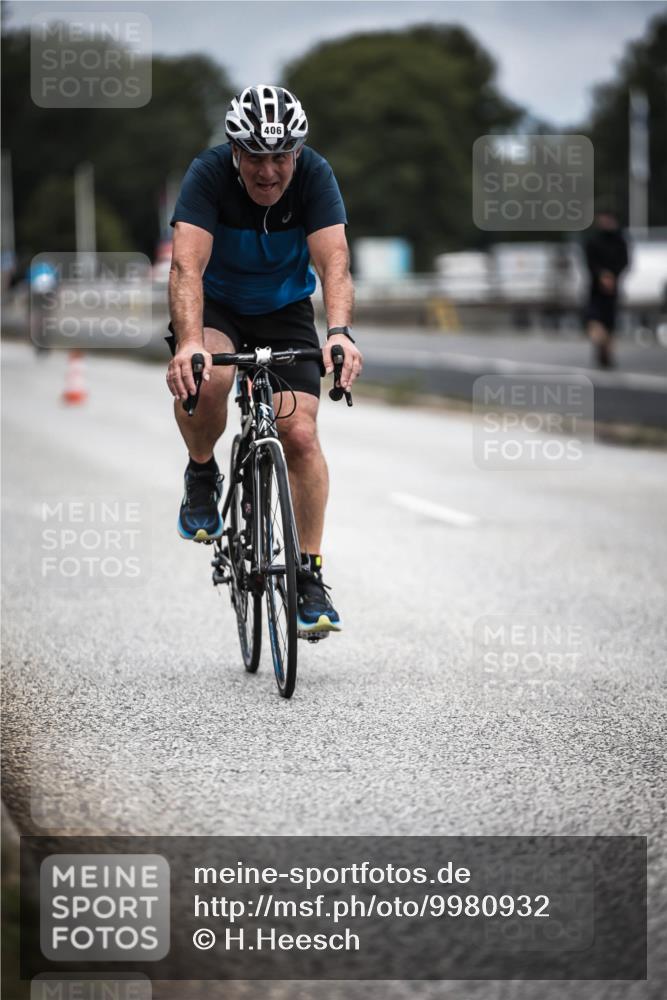 16.08.2026 - KN Förde Triathlon 2026 H.Heesch http://msf.ph/oto/9980932 16.08.2026 11:50:28 Radfahren  meine-sportfotos.de