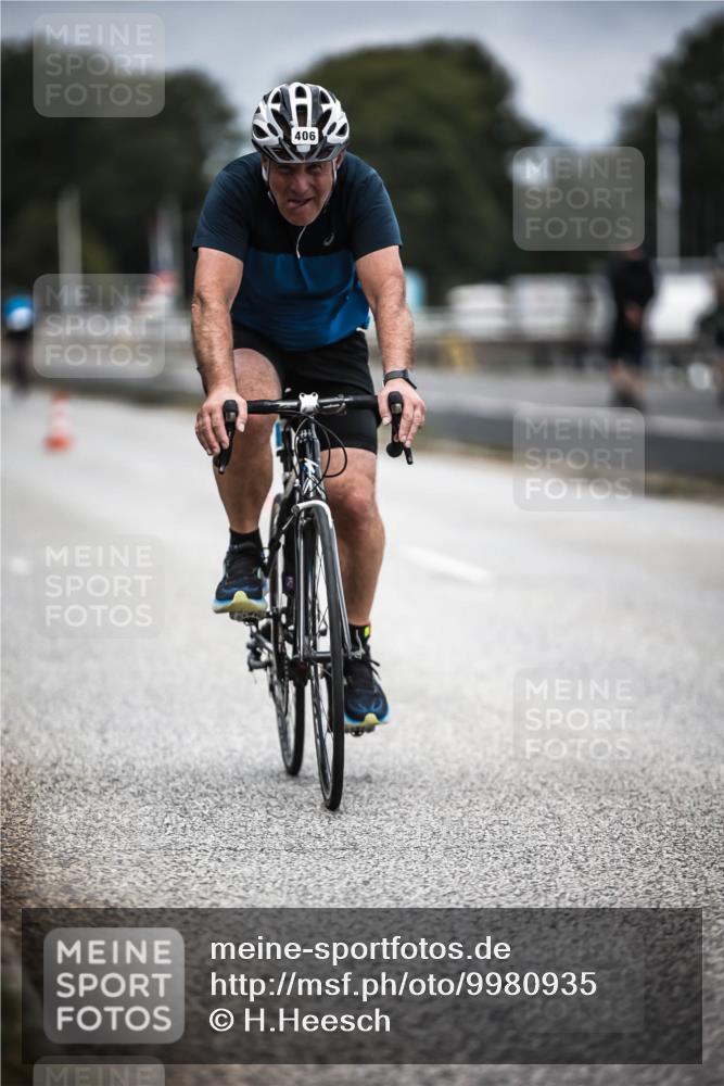 16.08.2026 - KN Förde Triathlon 2026 H.Heesch http://msf.ph/oto/9980935 16.08.2026 11:50:28 Radfahren  meine-sportfotos.de