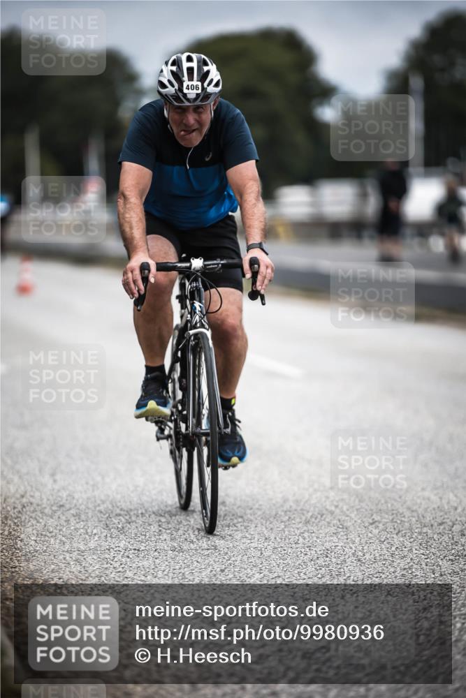 16.08.2026 - KN Förde Triathlon 2026 H.Heesch http://msf.ph/oto/9980936 16.08.2026 11:50:28 Radfahren  meine-sportfotos.de