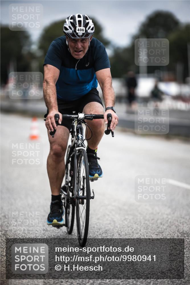 16.08.2026 - KN Förde Triathlon 2026 H.Heesch http://msf.ph/oto/9980941 16.08.2026 11:50:28 Radfahren  meine-sportfotos.de