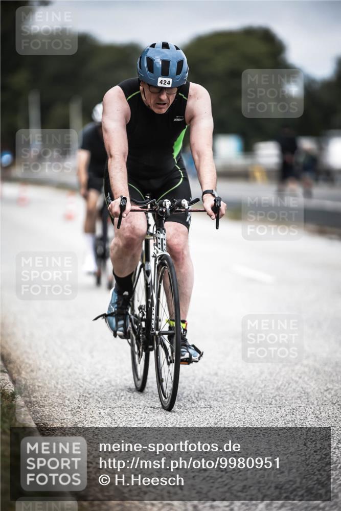 16.08.2026 - KN Förde Triathlon 2026 H.Heesch http://msf.ph/oto/9980951 16.08.2026 11:50:34 Radfahren 414, 424 meine-sportfotos.de