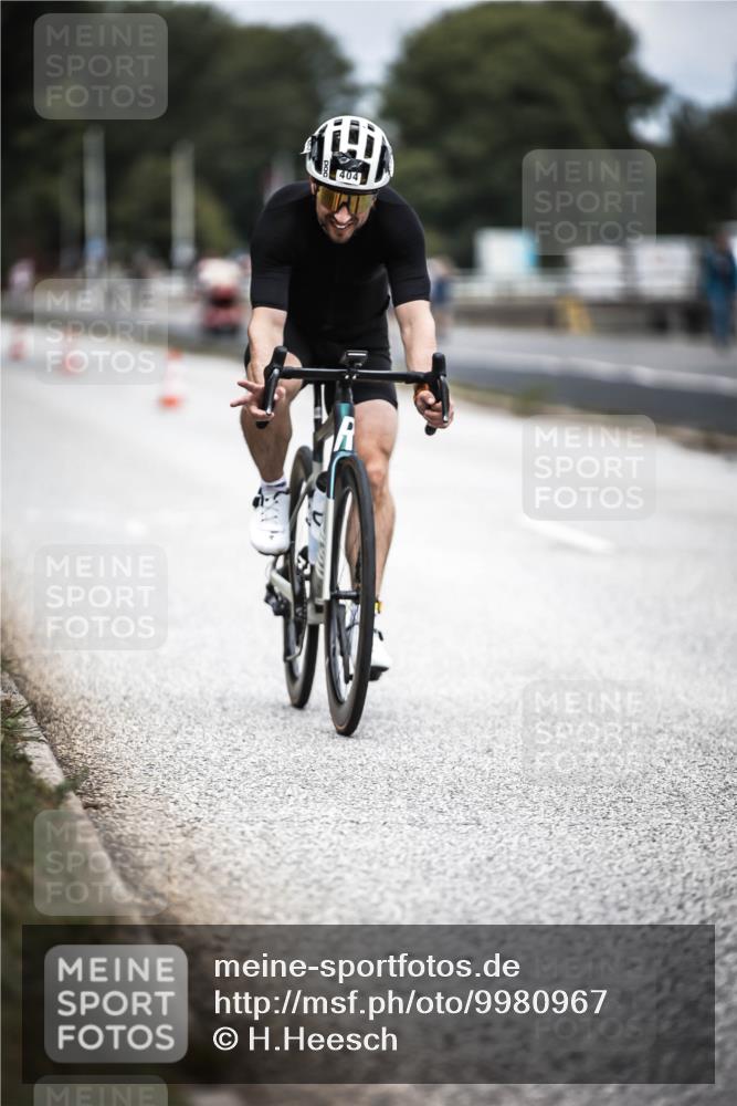 16.08.2026 - KN Förde Triathlon 2026 H.Heesch http://msf.ph/oto/9980967 16.08.2026 11:50:58 Radfahren 428 meine-sportfotos.de