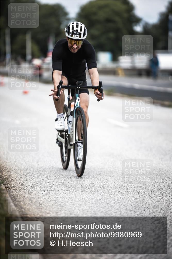 16.08.2026 - KN Förde Triathlon 2026 H.Heesch http://msf.ph/oto/9980969 16.08.2026 11:50:58 Radfahren 428 meine-sportfotos.de