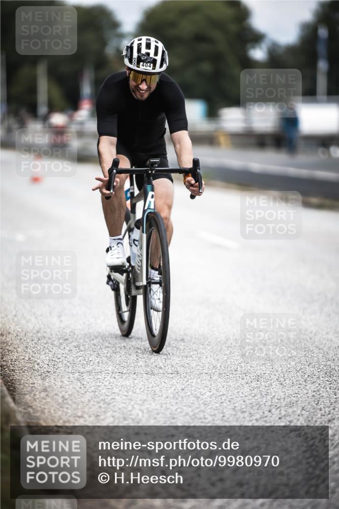 16.08.2026 - KN Förde Triathlon 2026 H.Heesch http://msf.ph/oto/9980970 16.08.2026 11:50:58 Radfahren 428 meine-sportfotos.de