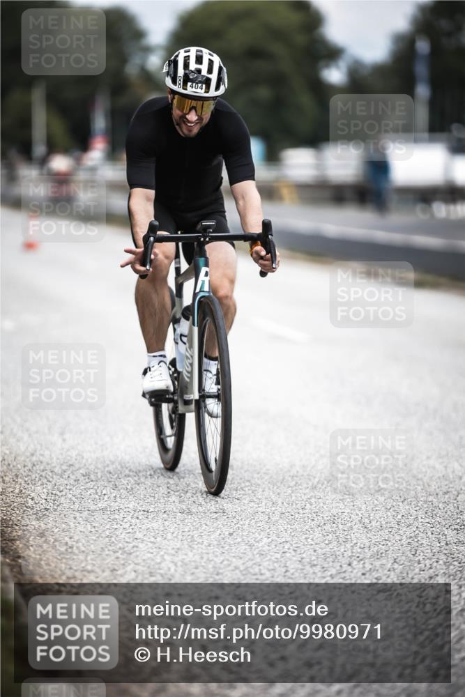 16.08.2026 - KN Förde Triathlon 2026 H.Heesch http://msf.ph/oto/9980971 16.08.2026 11:50:58 Radfahren 428 meine-sportfotos.de