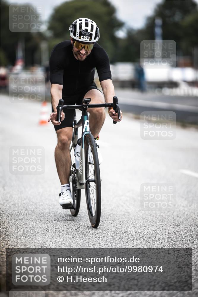 16.08.2026 - KN Förde Triathlon 2026 H.Heesch http://msf.ph/oto/9980974 16.08.2026 11:50:58 Radfahren 428 meine-sportfotos.de