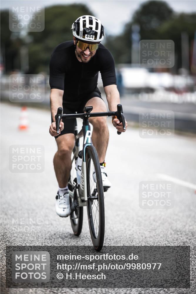 16.08.2026 - KN Förde Triathlon 2026 H.Heesch http://msf.ph/oto/9980977 16.08.2026 11:50:58 Radfahren 428 meine-sportfotos.de
