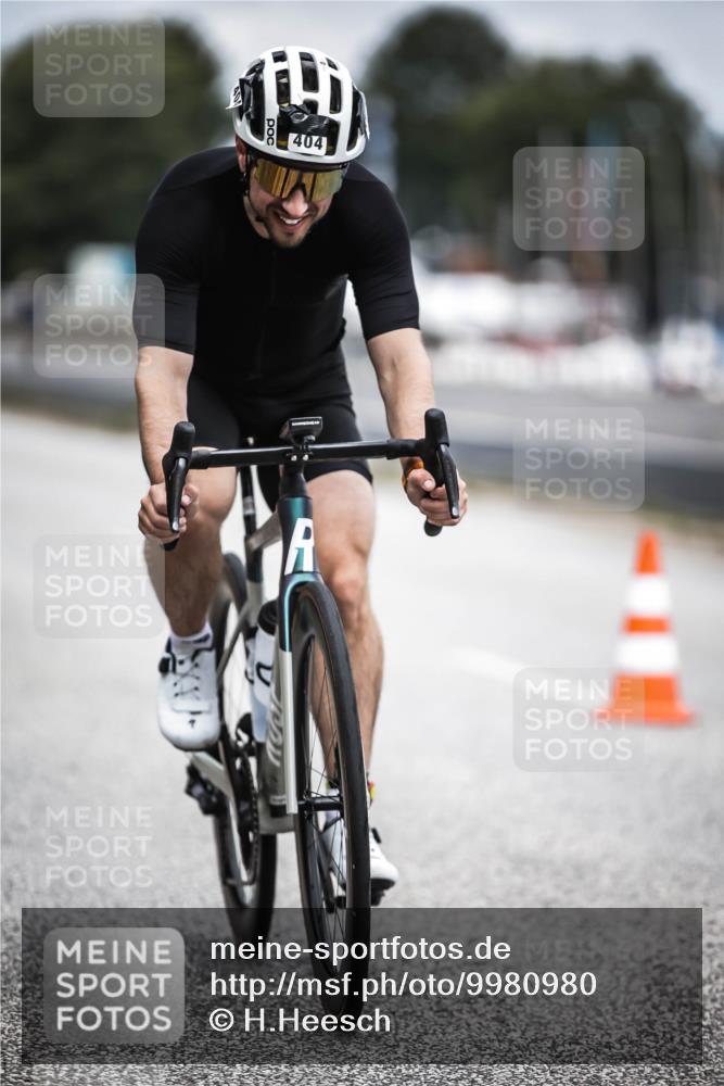 16.08.2026 - KN Förde Triathlon 2026 H.Heesch http://msf.ph/oto/9980980 16.08.2026 11:50:58 Radfahren 428 meine-sportfotos.de