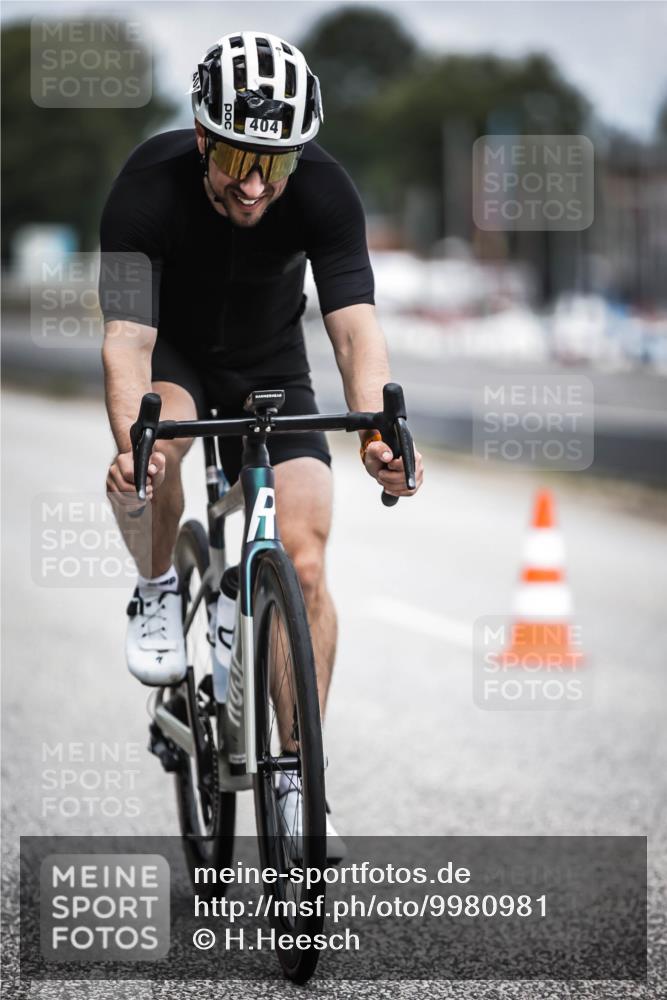 16.08.2026 - KN Förde Triathlon 2026 H.Heesch http://msf.ph/oto/9980981 16.08.2026 11:50:58 Radfahren 428 meine-sportfotos.de