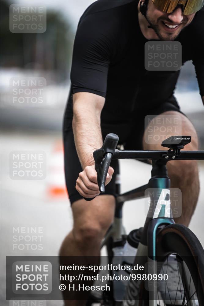 16.08.2026 - KN Förde Triathlon 2026 H.Heesch http://msf.ph/oto/9980990 16.08.2026 11:50:59 Radfahren 428 meine-sportfotos.de
