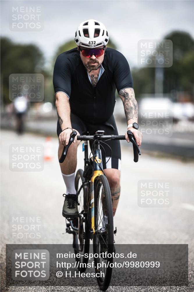 16.08.2026 - KN Förde Triathlon 2026 H.Heesch http://msf.ph/oto/9980999 16.08.2026 11:51:28 Radfahren 425 meine-sportfotos.de