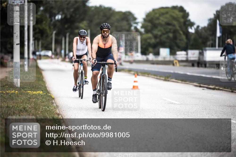 16.08.2026 - KN Förde Triathlon 2026 H.Heesch http://msf.ph/oto/9981005 16.08.2026 11:51:42 Radfahren  meine-sportfotos.de